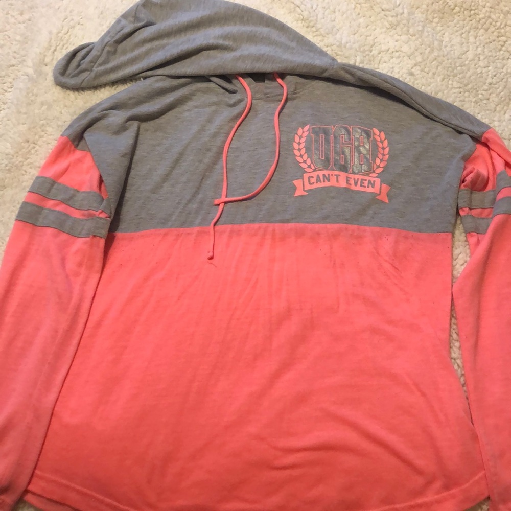 Thin sweatshirt